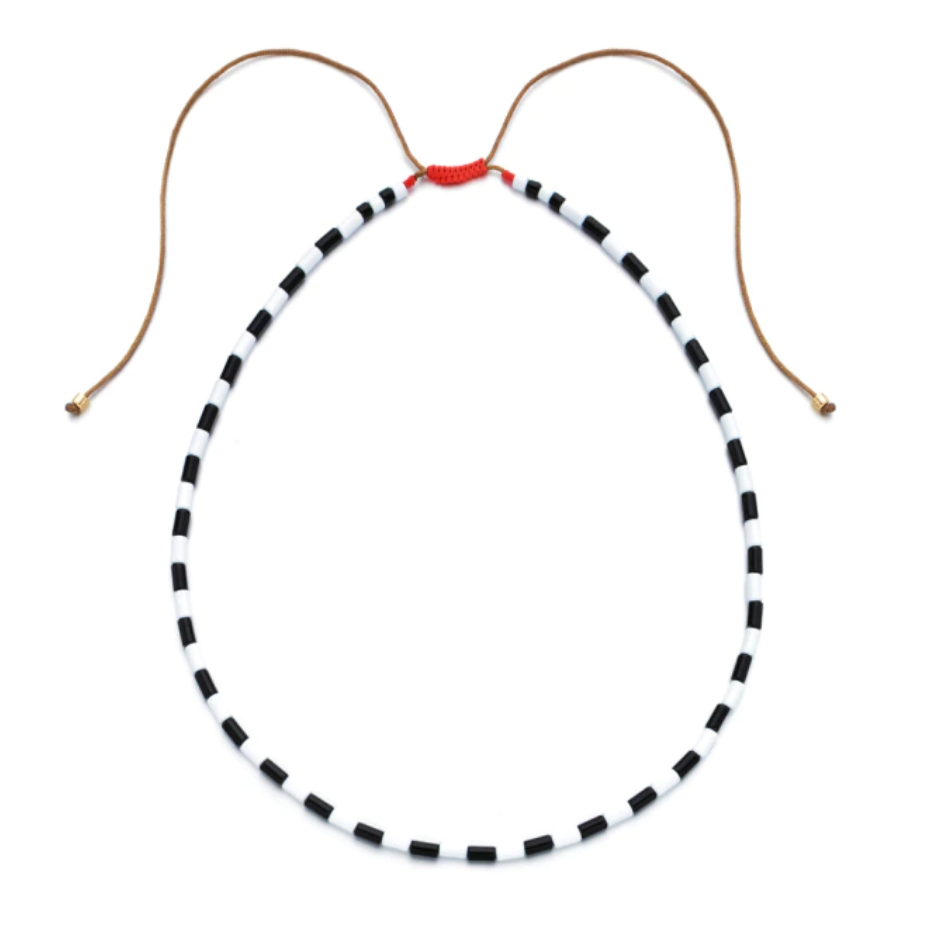 Confident Fine Lines Adjustable Necklace 1pc