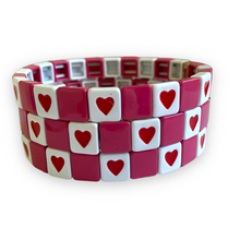 Load image into Gallery viewer, Love Everybody - Enamel Stretch Bracelet 1pc
